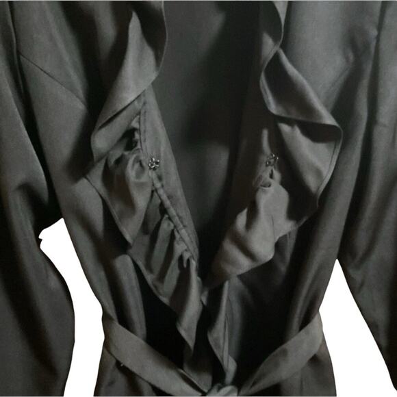 Donna Moore Blouse SZ M Black Light Weight Classy Dressy Ruffle Trim Waist Tie - Picture 6 of 9